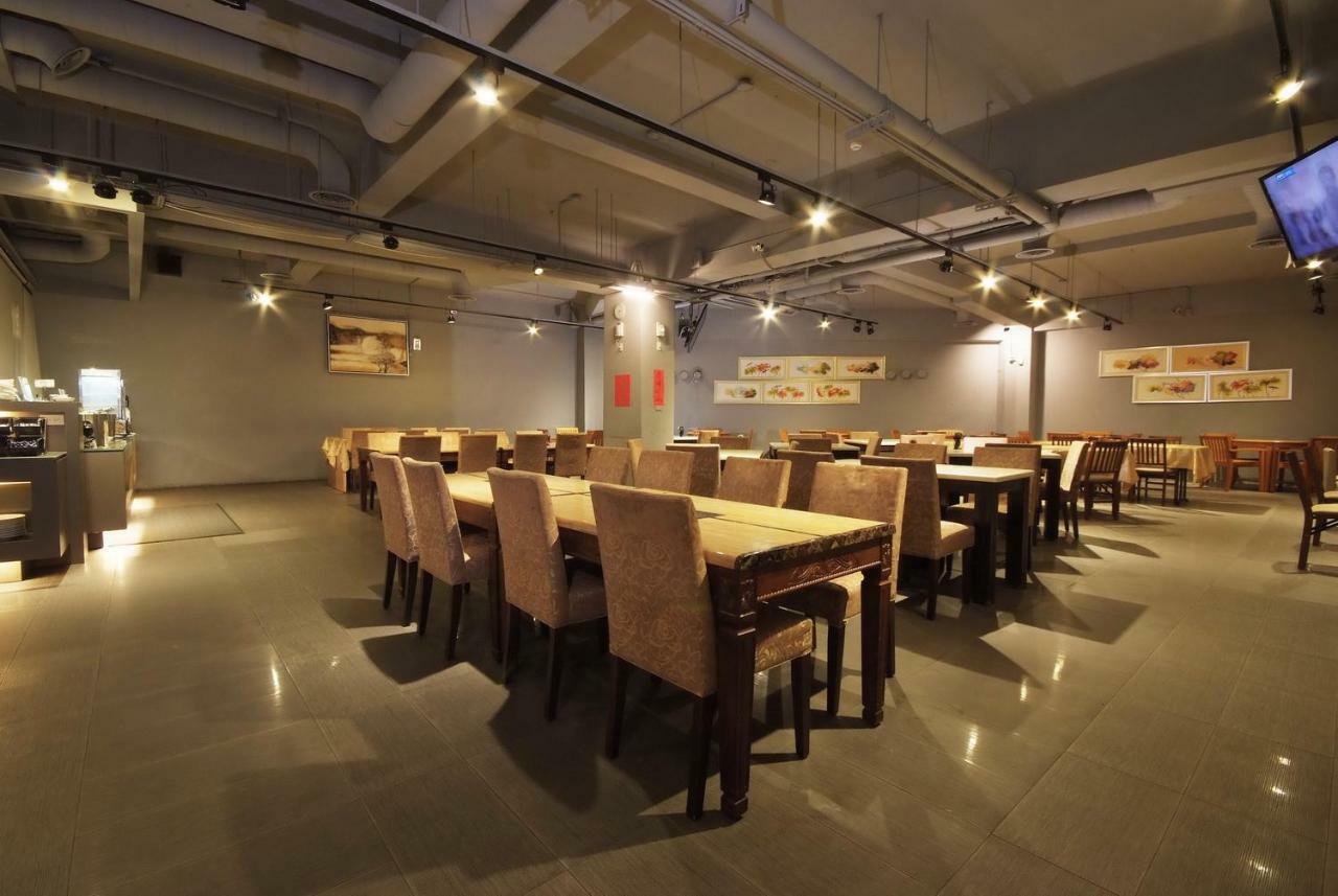 The Metro Hotel טאיצ'ונג מראה חיצוני תמונה