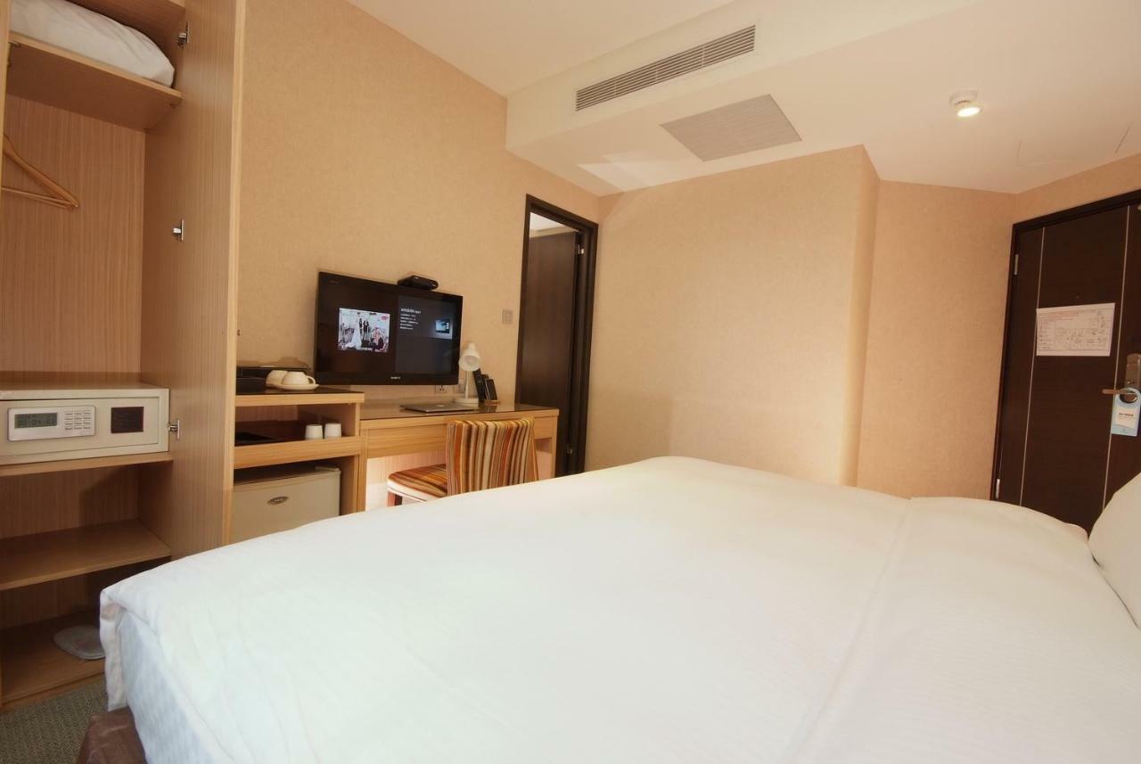 The Metro Hotel טאיצ'ונג מראה חיצוני תמונה