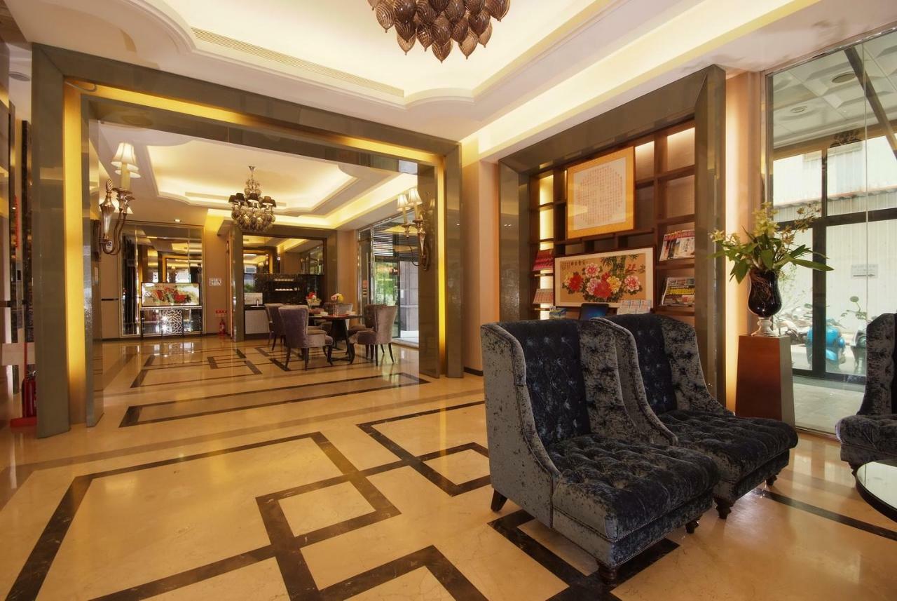 The Metro Hotel טאיצ'ונג מראה חיצוני תמונה