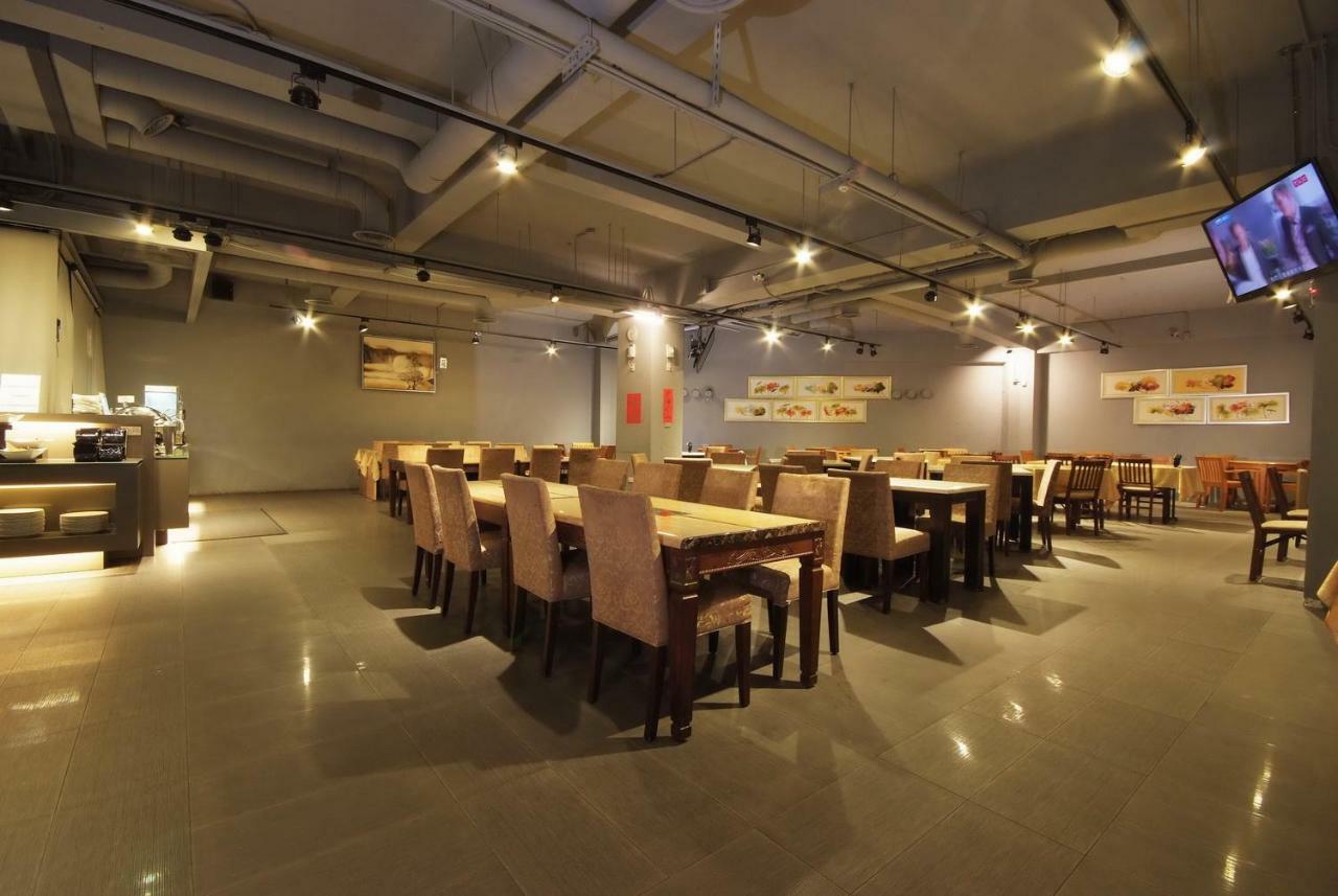 The Metro Hotel טאיצ'ונג מראה חיצוני תמונה